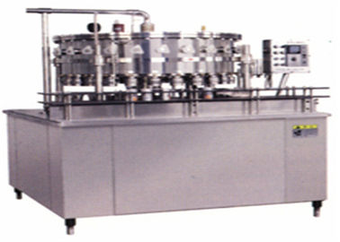 China Máquina de engarrafamento da água mineral, máquina de empacotamento pura da água do iogurte fábrica