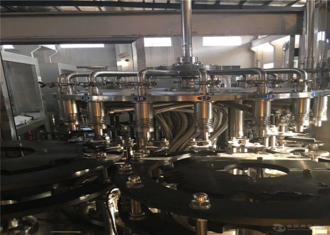 O PLC controla o equipamento de engarrafamento da bebida, máquina de enchimento de aço inoxidável do suco de fruto